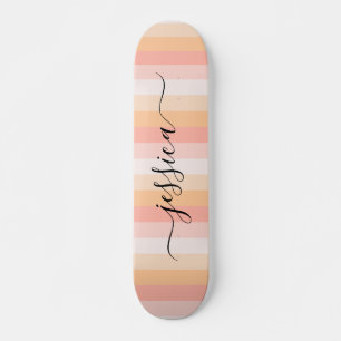 Skateboard Nombre de script de franjas rosadas onduladas