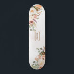 Skateboard Nombre del Monograma Floral Rústico de Bloom perso<br><div class="desc">Patineta floral rústica y femenina que puede personalizar con un nombre o iniciales haciendo clic en el botón de personalización de arriba</div>