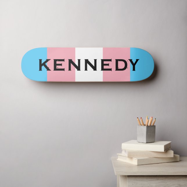 Skateboard Nombre personalizado Bandera del Orgullo Iris Tran (Arte de pared (horz))