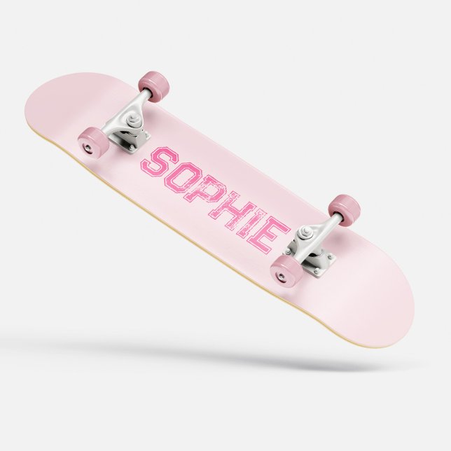 Skateboard Nombre personalizado del tablero de patinaje rosa  (Girly Varsity Pink Skateboard Personalized Name)