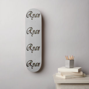 Skateboard Nombre Ryan Diseñado de colores,