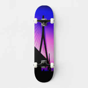 Skateboard Normandy Bridge, Le Havre, Francia