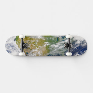 Skateboard Norteamérica Con Humo Visible En Lugares.