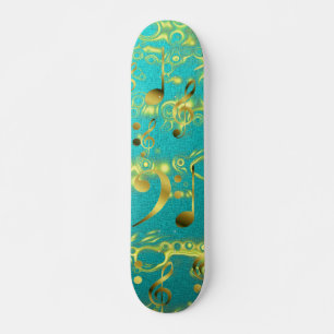 Skateboard notas de música dorada en menta