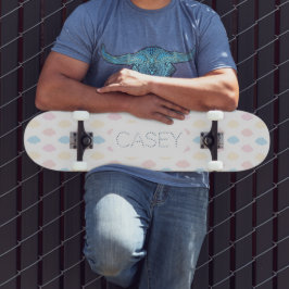 Skateboard Nubes de color pastel rosa azul amarillo modernas.