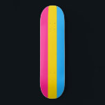 Skateboard Orgullo Pansexual (Bandera Pan)<br><div class="desc">Este diseño presenta la Bandera del Orgullo Pansexual, que fue diseñada como un símbolo para representar a la comunidad pansexual. Es similar a la bandera arcoíris LGBT, que se usa como símbolo para lesbianas, gays, bisexuales, transexuales y cualquier otra persona en la comunidad. La bandera se utiliza para aumentar la...</div>