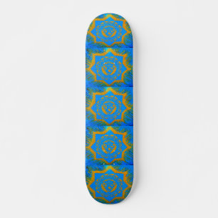 Skateboard oro en símbolo tantric azul