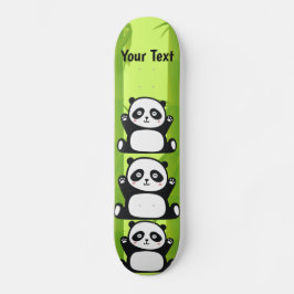 Skateboard Panda feliz con flores de bambú y cerezo