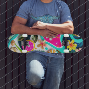 Skateboard Paraíso tropical con flores y frutas coloridas