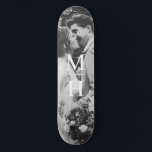 Skateboard Parejas Iniciales Monograma de fotografía retro<br><div class="desc">personalizar con su propia foto e iniciales; mantenga o quite el borde como desee</div>
