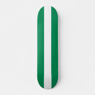 Skateboard Patinaje con bandera de Nigeria