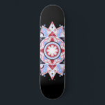 Skateboard Patrón abstracto geométrico de Mandala Rojo Azul N<br><div class="desc">Un hermoso patrón Mandala simétrico geométrico rojo azul sobre negro.</div>