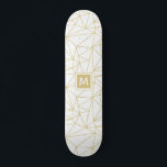 Skateboard Patrón de abstracción geométrica de oro monograma<br><div class="desc">Este diseño moderno presenta un diseño geométrico abstracto fresco y moderno con su monograma personalizado. Personalice editando el texto de la caja de texto que se ofrece. #monograma #monogramo</div>