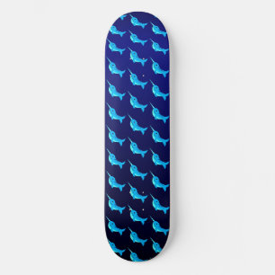Skateboard Patrón de ballenas azul personalizado en azul mari