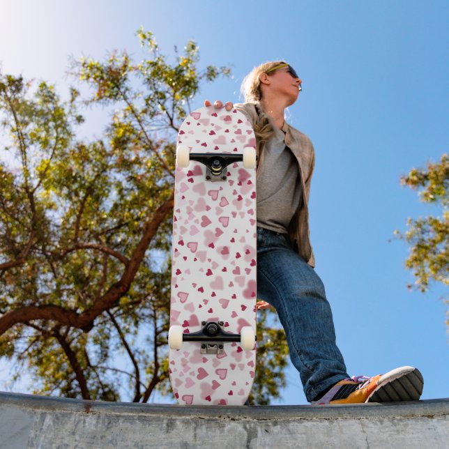 Skateboard Patrón de Corazones Encantadores Rosados (Exterior 1)