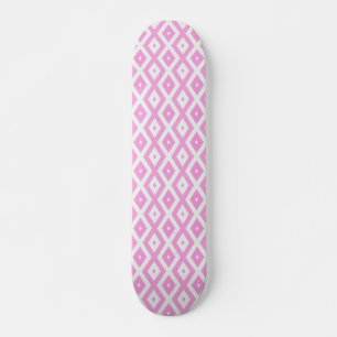 Skateboard Patrón de diamantes rosa y blanco