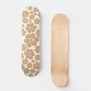 Skateboard Patrón de flores en Tan y Cream