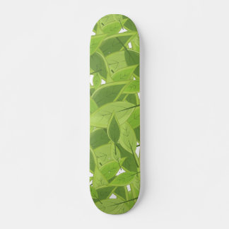 Skateboard Patrón de hojas verdes