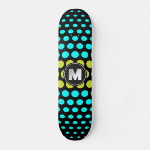 Skateboard Patrón de lunares Monograma verde ácido y aqua
