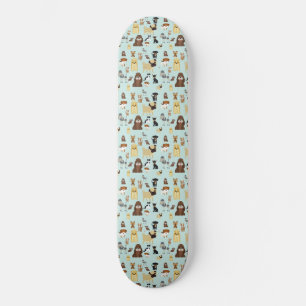 Skateboard patrón de perros de fondo azul claro.