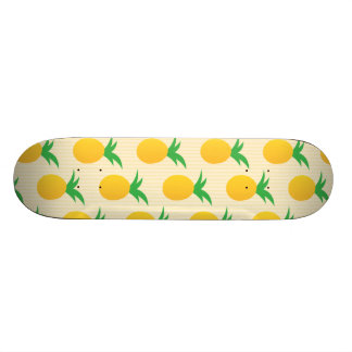 Skateboard Patrón de piña amarillo brillante