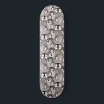 Skateboard Patrón de pingüinos pequeños<br><div class="desc">Patinaje de color agua dulce de pingüino.</div>