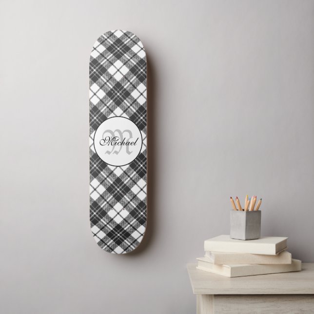 Skateboard Patrón de Tartán Navidades Monograma blanco negro (Arte de la pared)