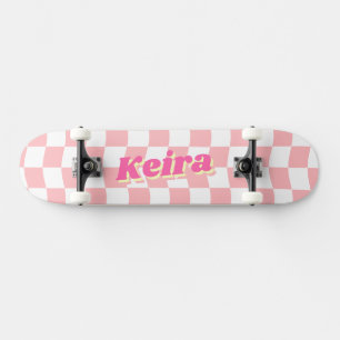 Skateboard Patrón de verificador blanco rosado de nombre