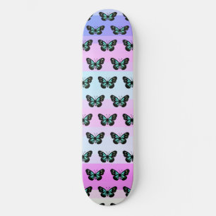 Skateboard Patrón elegante de mariposa azul y negro