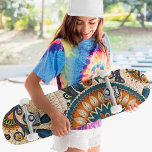 Skateboard Patrón floral retro Guay trendy<br><div class="desc">Este diseño moderno presenta un patrón floral retro.</div>
