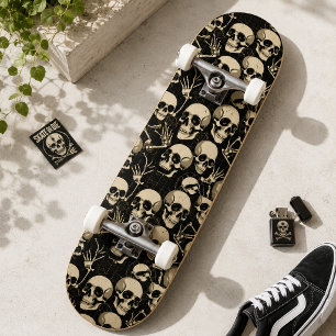 Skateboard Patrón gótico de cráneo y esqueleto vintage