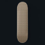 Skateboard Patrón Houndstoth de marfil marrón clásico<br><div class="desc">Patrón de tela verde,  elegante y clásico,  con un patrón de pepita / gallo en combinación de color marrón y marfil. Patinaje de patinaje con patinaje de color marrón Pepita</div>