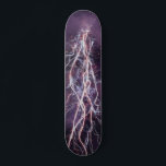 Skateboard Patrón púrpura blanco de luz eléctrica<br><div class="desc">Patinaje Electric Lightning White Purple Pattern.</div>