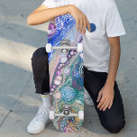 Skateboard Patrón tribal de color de Moda moderna y exclusiva<br><div class="desc">Este diseño moderno presenta un patrón pintado con temática tribal.</div>