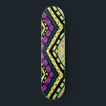 Skateboard Patrón tribal de color púrpura moderno<br><div class="desc">Este elegante diseño presenta un diseño tribal en un moderno color violeta y amarillo suave. #tribal #moderno #moda #elegante #patrónNiña #feminine #étnico #púrpura #amarillo #elegante #trendy #diversión #cool #skateboard #skateboarding #skateboarder #deportes #al aire libre</div>
