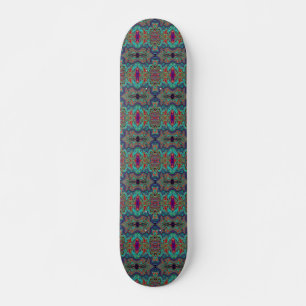 Skateboard Patrón Trippy Verde y Rojo Espuma de Mar Ondulada