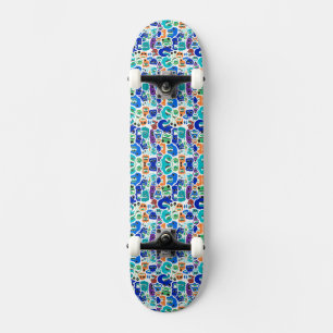 Skateboard Patrones de caras de monstruos coloridos lindos