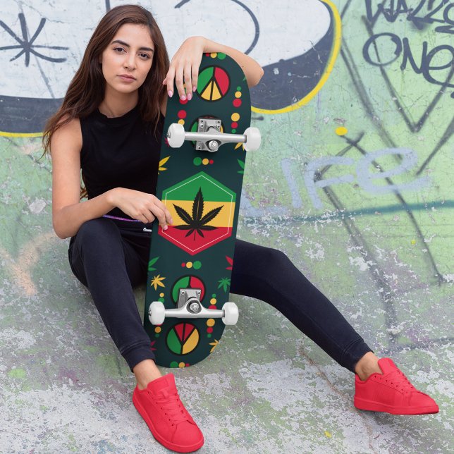 Skateboard Paz Mundial (history and reggae music legacy marley himself was world famous skateboard.)