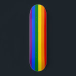 Skateboard Personalizado de rayas arcoiris<br><div class="desc">Ropa arcoiris patineta Personalizado</div>