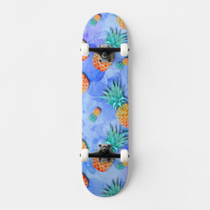 Skateboard Piñas. Pintar. Fiesta.
