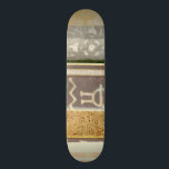 Skateboard Pintura de patrón tribal contemporáneo<br><div class="desc">Un cuadro tribal contemporáneo que mezcla el cemento con lo abstracto. Colores de capas múltiples de paneles uno al lado del otro,  contando una historia compleja. ¡Esto sería un gran regalo para un ser querido!</div>