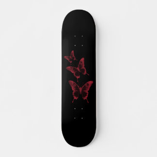 Skateboard Piscina de patinaje sobre mariposa negra y roja de