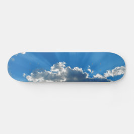 Skateboard Placa de patinaje sobre las nubes