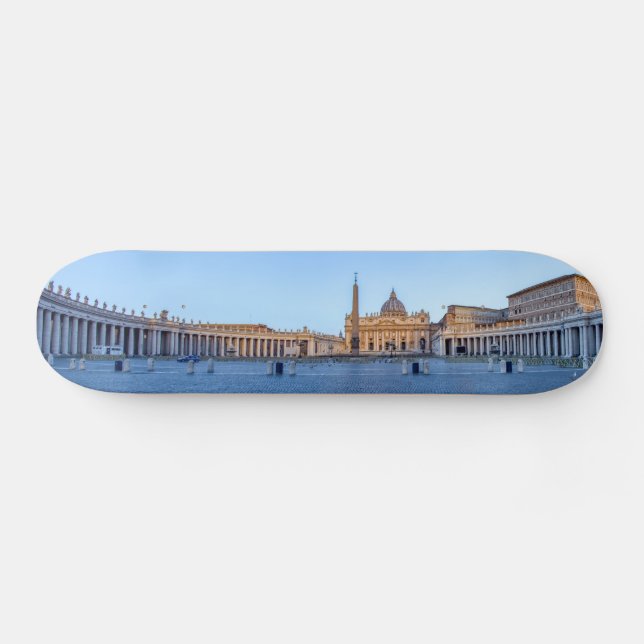 Skateboard Plaza de San Pedro en Ciudad del Vaticano - Roma,  (Horz)