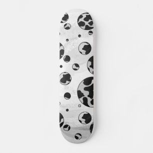 Skateboard Polka Dot Cow impresión en blanco y negro