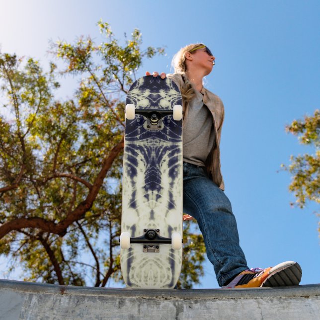 Skateboard psychedelic abstract art black and white (Exterior 1)