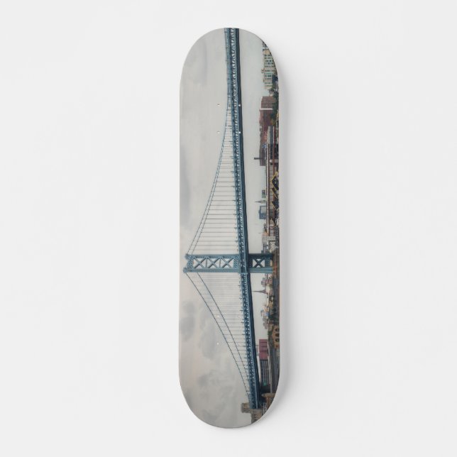 Skateboard Puente Ben Franklin (Anverso )