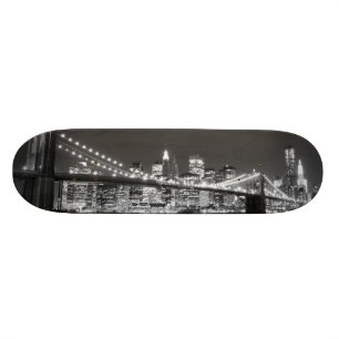 Skateboard Puente de Brooklyn y horizonte de Manhattan