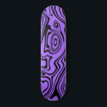 Skateboard Púrpura placa de ondulación negra o elegir color<br><div class="desc">Colores personalizados - Resumen de tablas rayadas de color negro y violeta - Personalizable - o elige / agrega tu color de fondo favorito ! Diseño MIGNED</div>