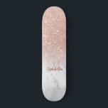 Skateboard purpurina dorado Rosa moda de mármol oscuro añada<br><div class="desc">purpurina dorado Rosa moda de mármol blanco oscuro añada tu nombre,  monograma</div>